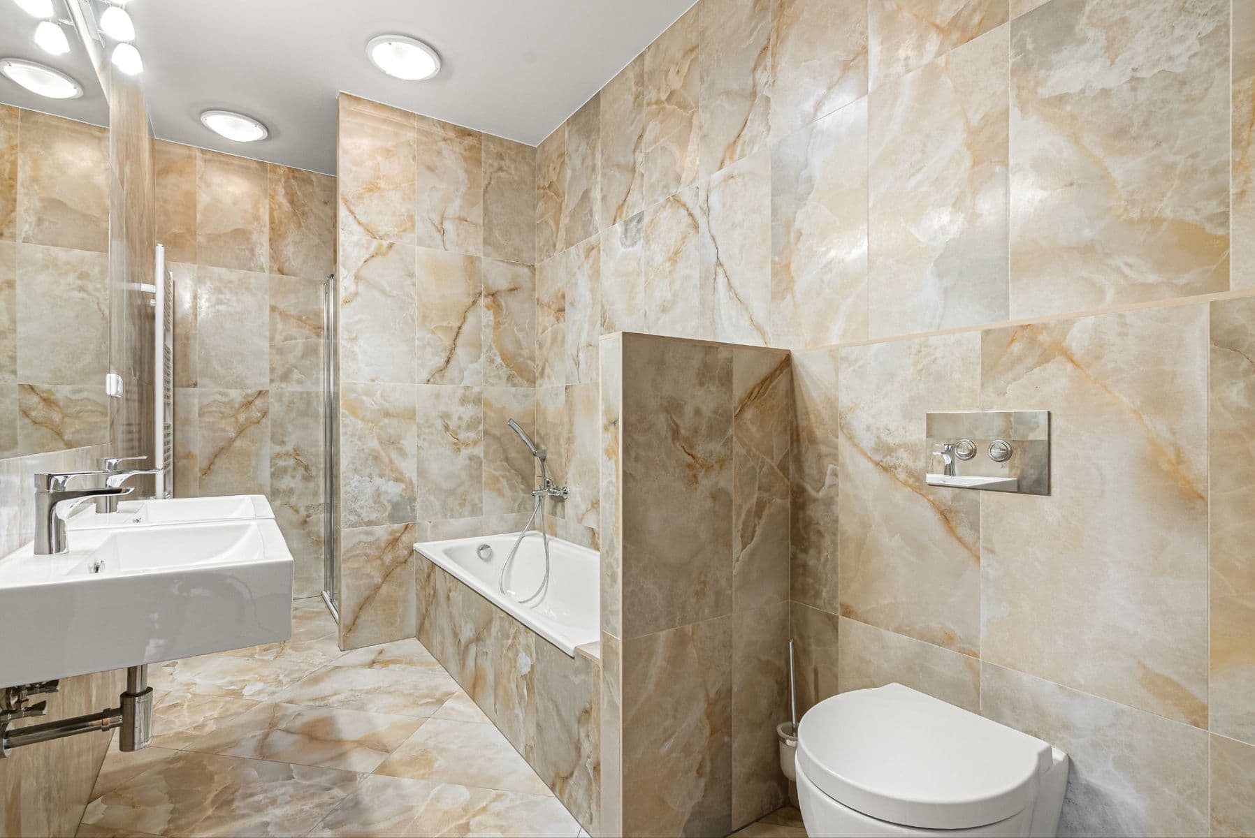 Prodej domu 193 m², pozemek 815 m², K Rybníku, Adamov, Jihočeský kraj Prodej domu 193 m², pozemek 815 m², K Rybníku, Adamov, Jihočeský kraj
