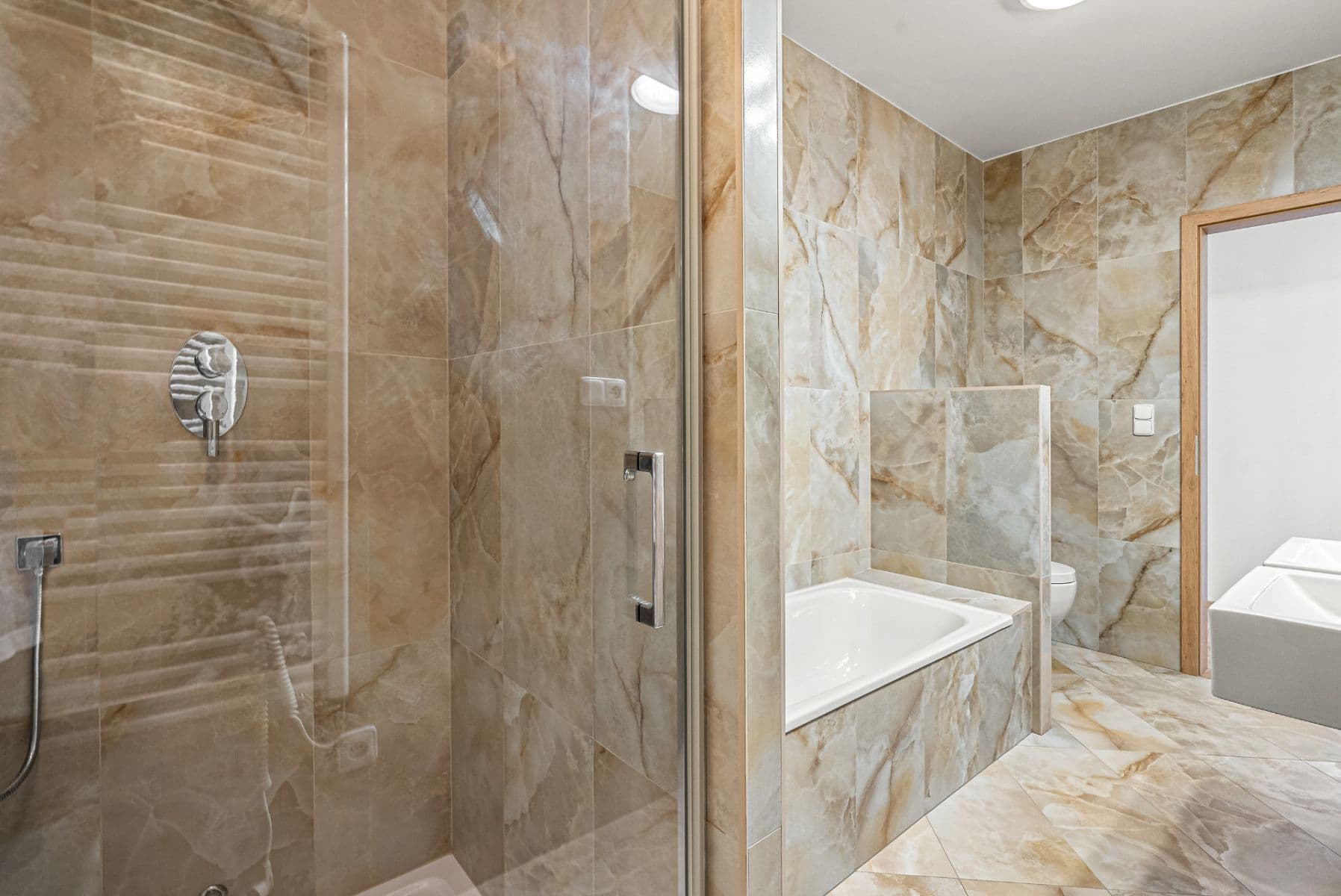 Prodej domu 193 m², pozemek 815 m², K Rybníku, Adamov, Jihočeský kraj Prodej domu 193 m², pozemek 815 m², K Rybníku, Adamov, Jihočeský kraj