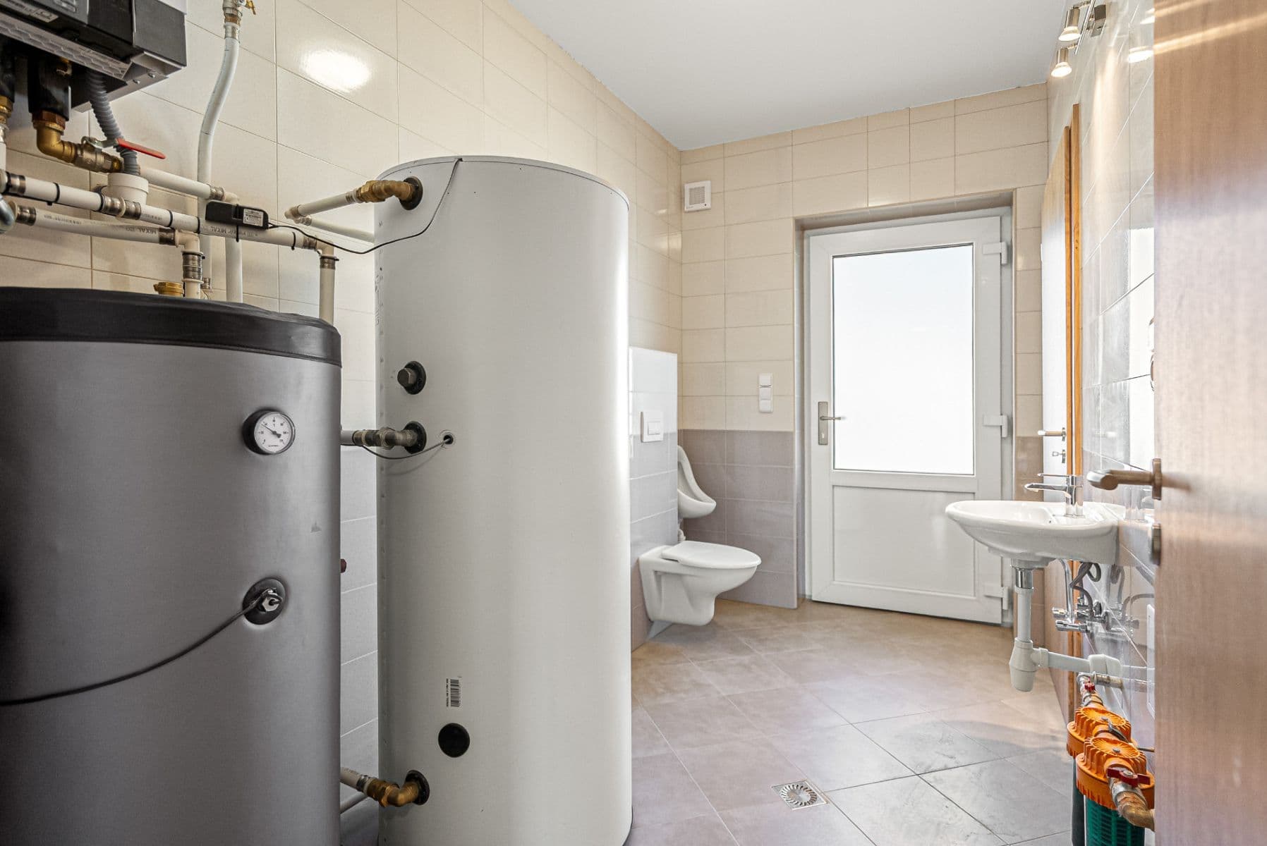 Prodej domu 193 m², pozemek 815 m², K Rybníku, Adamov, Jihočeský kraj Prodej domu 193 m², pozemek 815 m², K Rybníku, Adamov, Jihočeský kraj