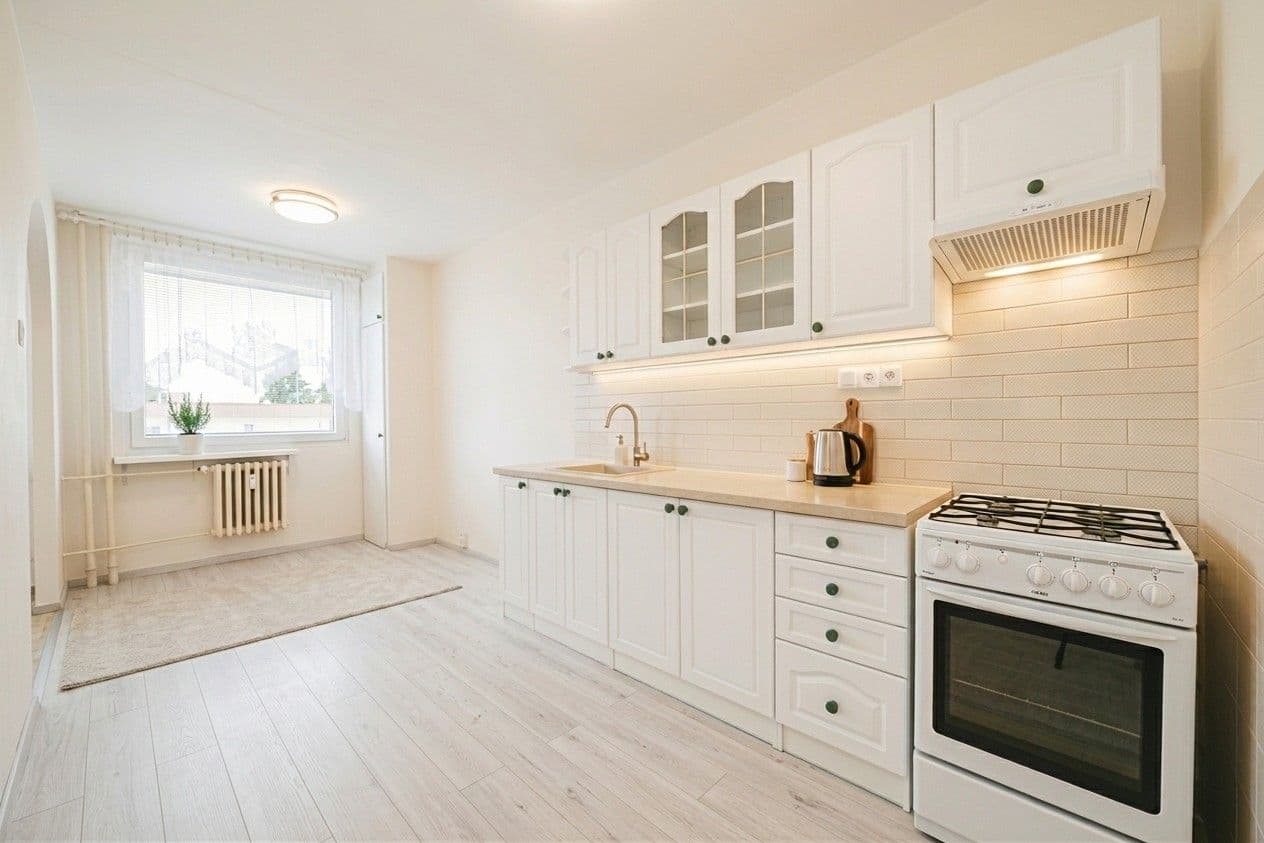 Pronájem bytu 3+kk 75 m², Jažlovická, Praha, Praha Pronájem bytu 3+kk 75 m², Jažlovická, Praha, Praha
