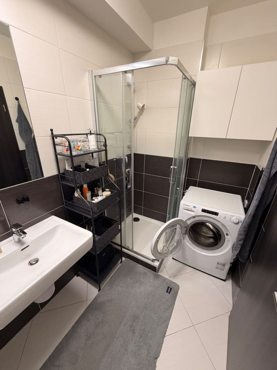 Pronájem bytu 1+kk 28 m², Honzíkova, Praha, Praha Pronájem bytu 1+kk 28 m², Honzíkova, Praha, Praha