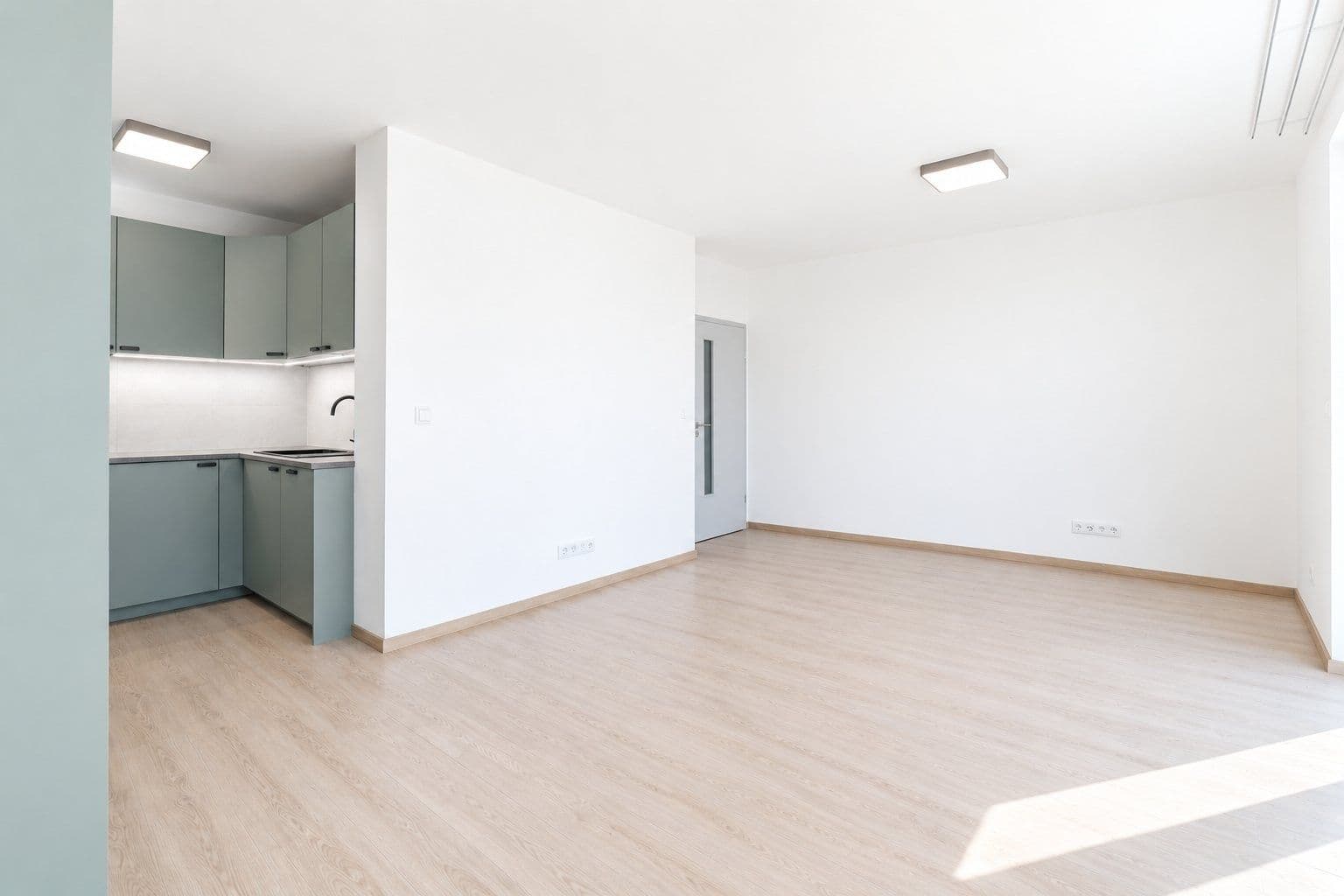 Pronájem bytu 2+kk 47 m², Zahradní, Plzeň, Plzeňský kraj Pronájem bytu 2+kk 47 m², Zahradní, Plzeň, Plzeňský kraj