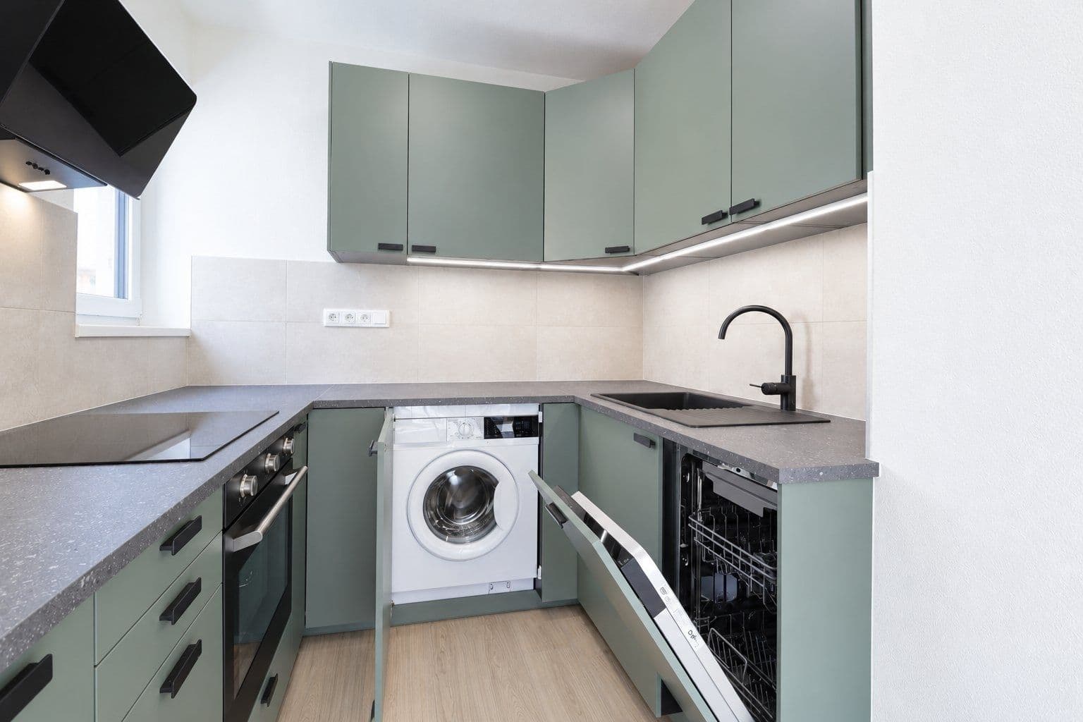 Pronájem bytu 2+kk 47 m², Zahradní, Plzeň, Plzeňský kraj Pronájem bytu 2+kk 47 m², Zahradní, Plzeň, Plzeňský kraj