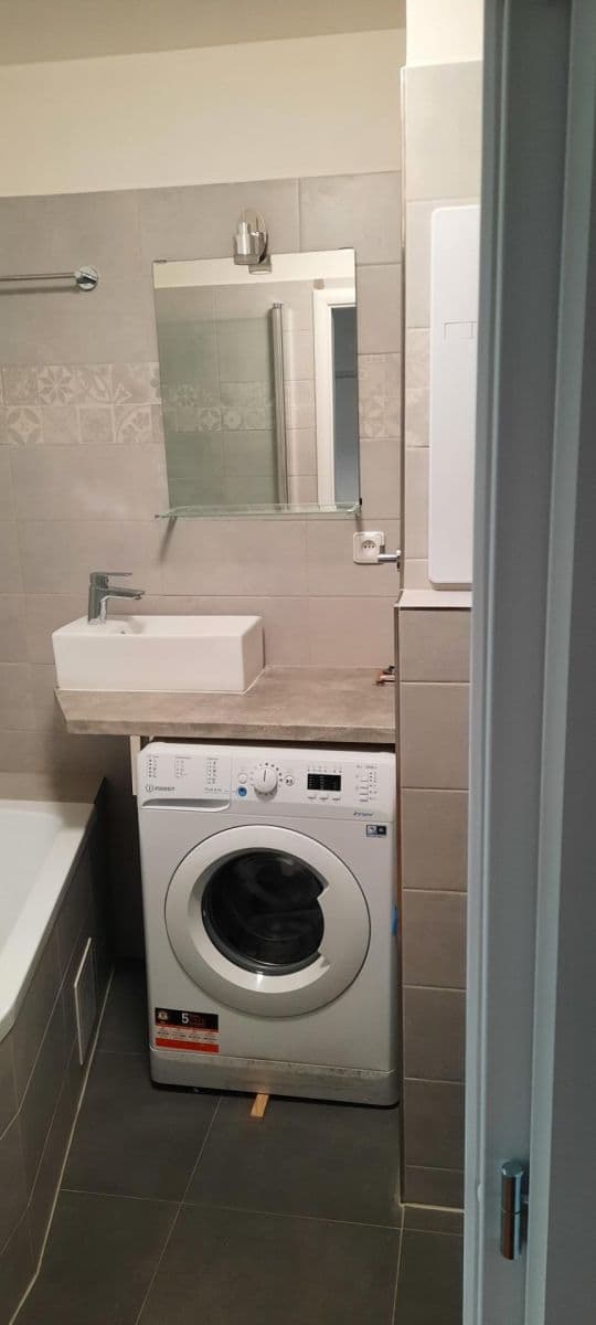 Pronájem bytu 2+kk 40 m², U Sluncové, Praha, Praha Pronájem bytu 2+kk 40 m², U Sluncové, Praha, Praha