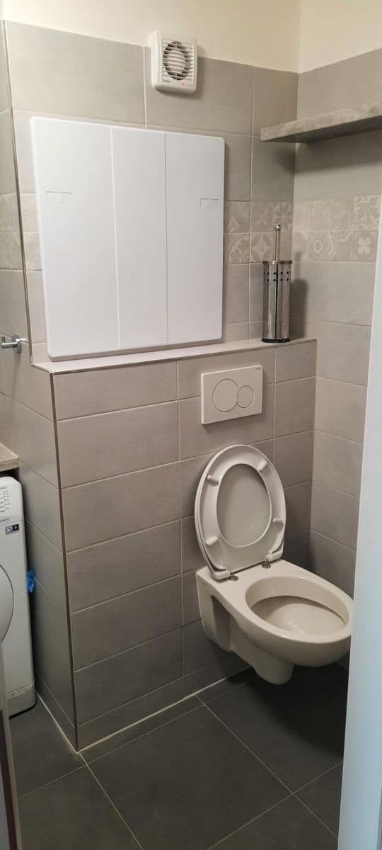 Pronájem bytu 2+kk 40 m², U Sluncové, Praha, Praha Pronájem bytu 2+kk 40 m², U Sluncové, Praha, Praha