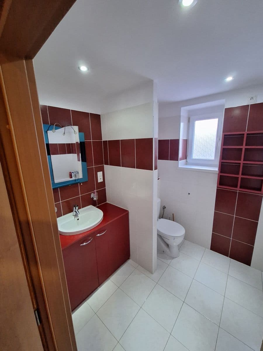 Prodej bytu 2+1 66 m², Železničná, Senica, Trnavský kraj Prodej bytu 2+1 66 m², Železničná, Senica, Trnavský kraj