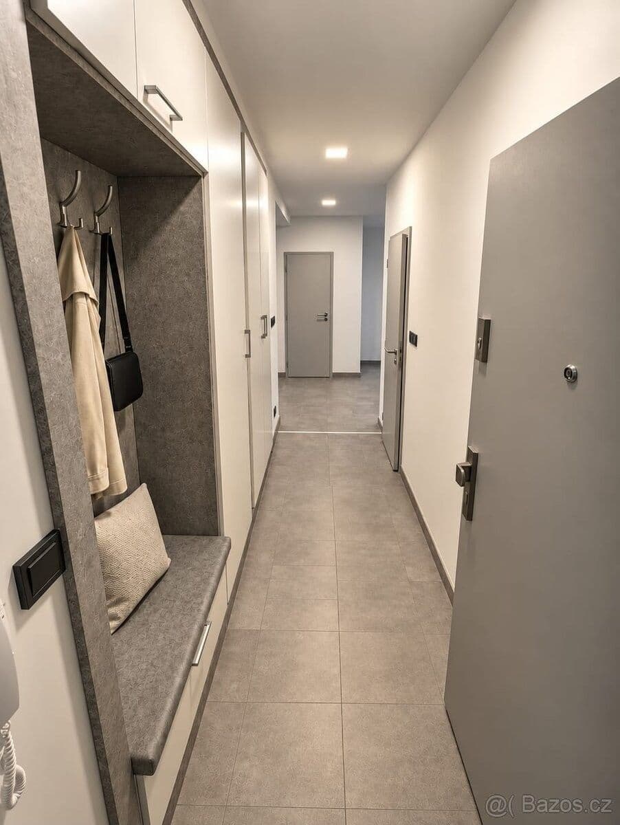 Pronájem bytu 2+kk 54 m², Dukelská, Třinec, Moravskoslezský kraj Pronájem bytu 2+kk 54 m², Dukelská, Třinec, Moravskoslezský kraj