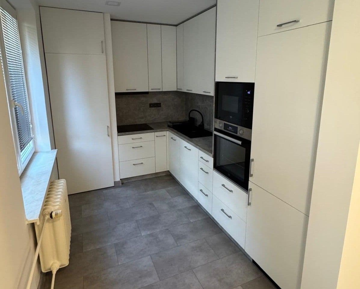 Pronájem bytu 2+kk 54 m², Dukelská, Třinec, Moravskoslezský kraj Pronájem bytu 2+kk 54 m², Dukelská, Třinec, Moravskoslezský kraj