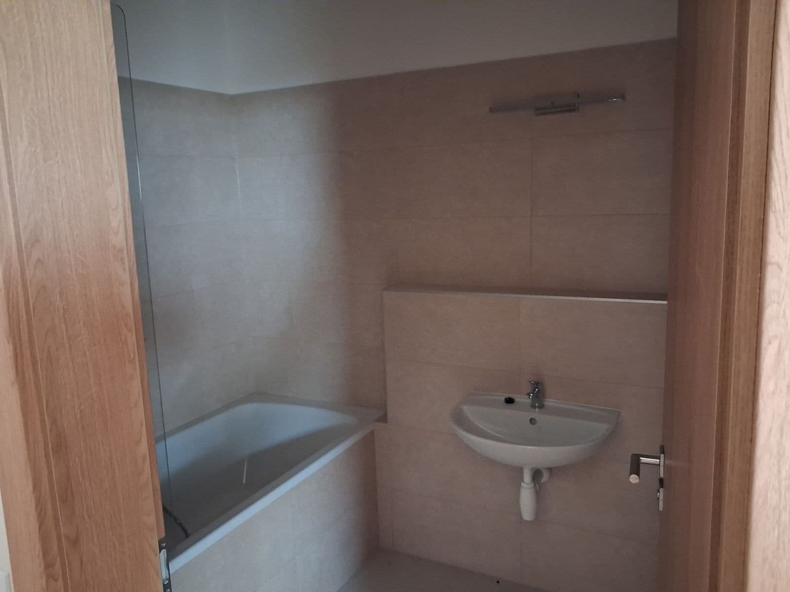 Pronájem bytu 2+kk 49 m², Revoluční, Šestajovice, Středočeský kraj Pronájem bytu 2+kk 49 m², Revoluční, Šestajovice, Středočeský kraj