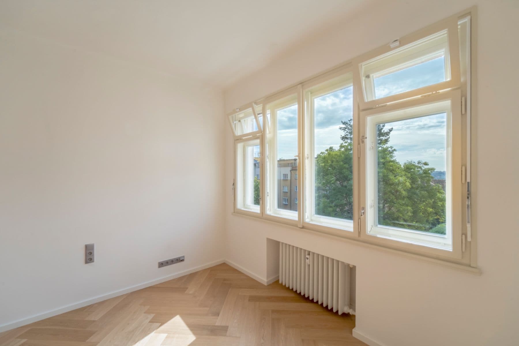 Prodej bytu 2+kk 65 m², Kouřimská, Praha, Praha Prodej bytu 2+kk 65 m², Kouřimská, Praha, Praha