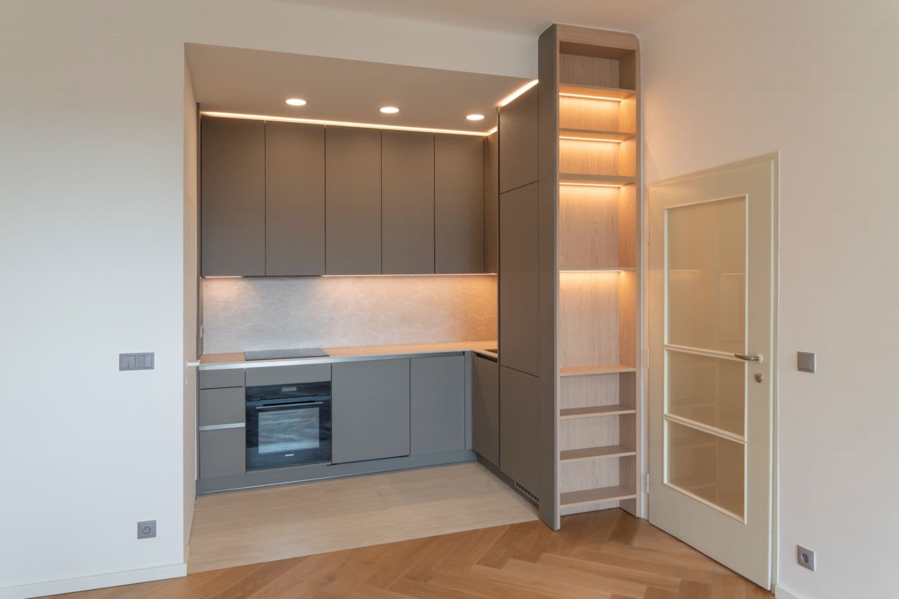 Prodej bytu 2+kk 65 m², Kouřimská, Praha, Praha Prodej bytu 2+kk 65 m², Kouřimská, Praha, Praha