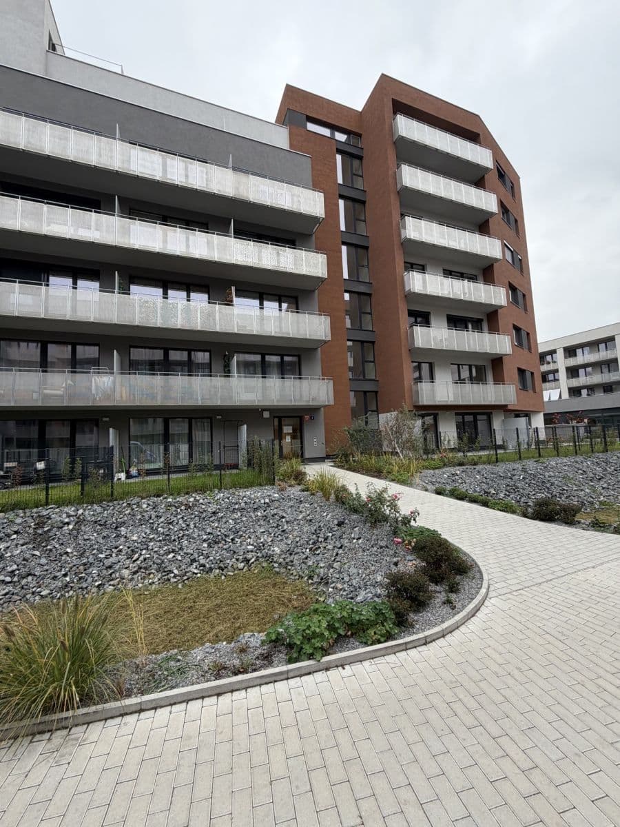 Pronájem bytu 1+kk 36 m², Gerstelova, Praha, Praha Pronájem bytu 1+kk 36 m², Gerstelova, Praha, Praha