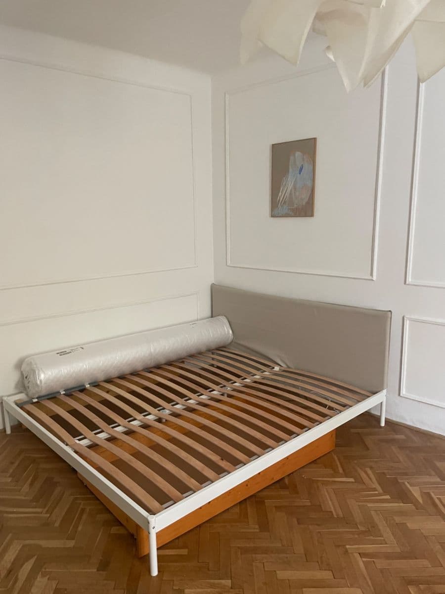 Pronájem bytu 2+1 45 m², Bukureštská, Bratislava - mestská časť Staré Mesto, Bratislavský kraj Pronájem bytu 2+1 45 m², Bukureštská, Bratislava - mestská časť Staré Mesto, Bratislavský kraj