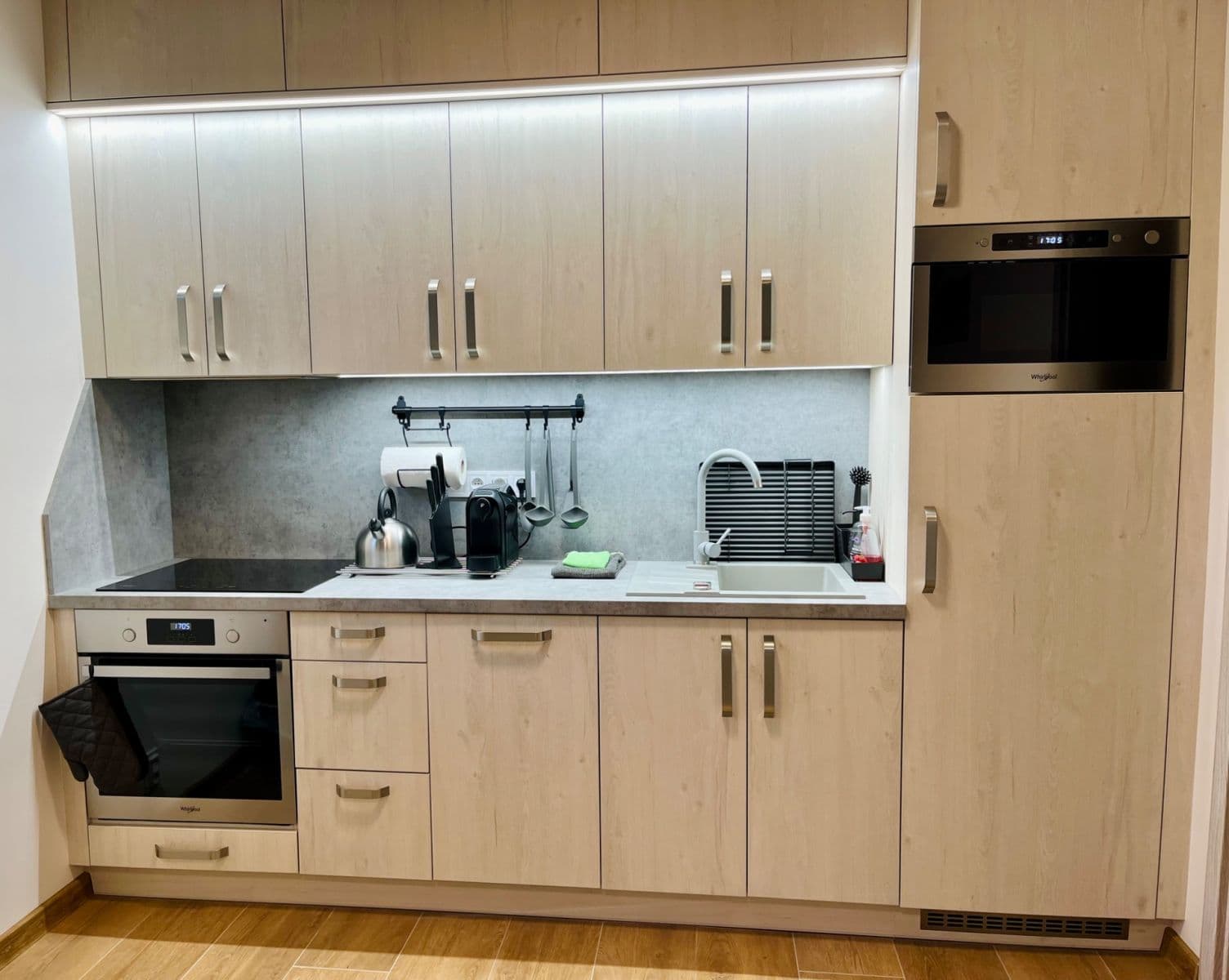 Prodej bytu 1+kk 34 m², Bajkalská, Praha, Praha Prodej bytu 1+kk 34 m², Bajkalská, Praha, Praha