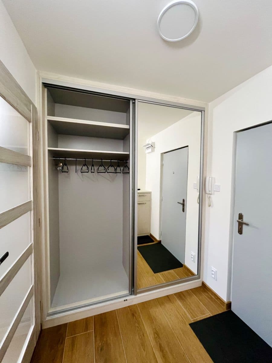 Prodej bytu 1+kk 34 m², Bajkalská, Praha, Praha Prodej bytu 1+kk 34 m², Bajkalská, Praha, Praha