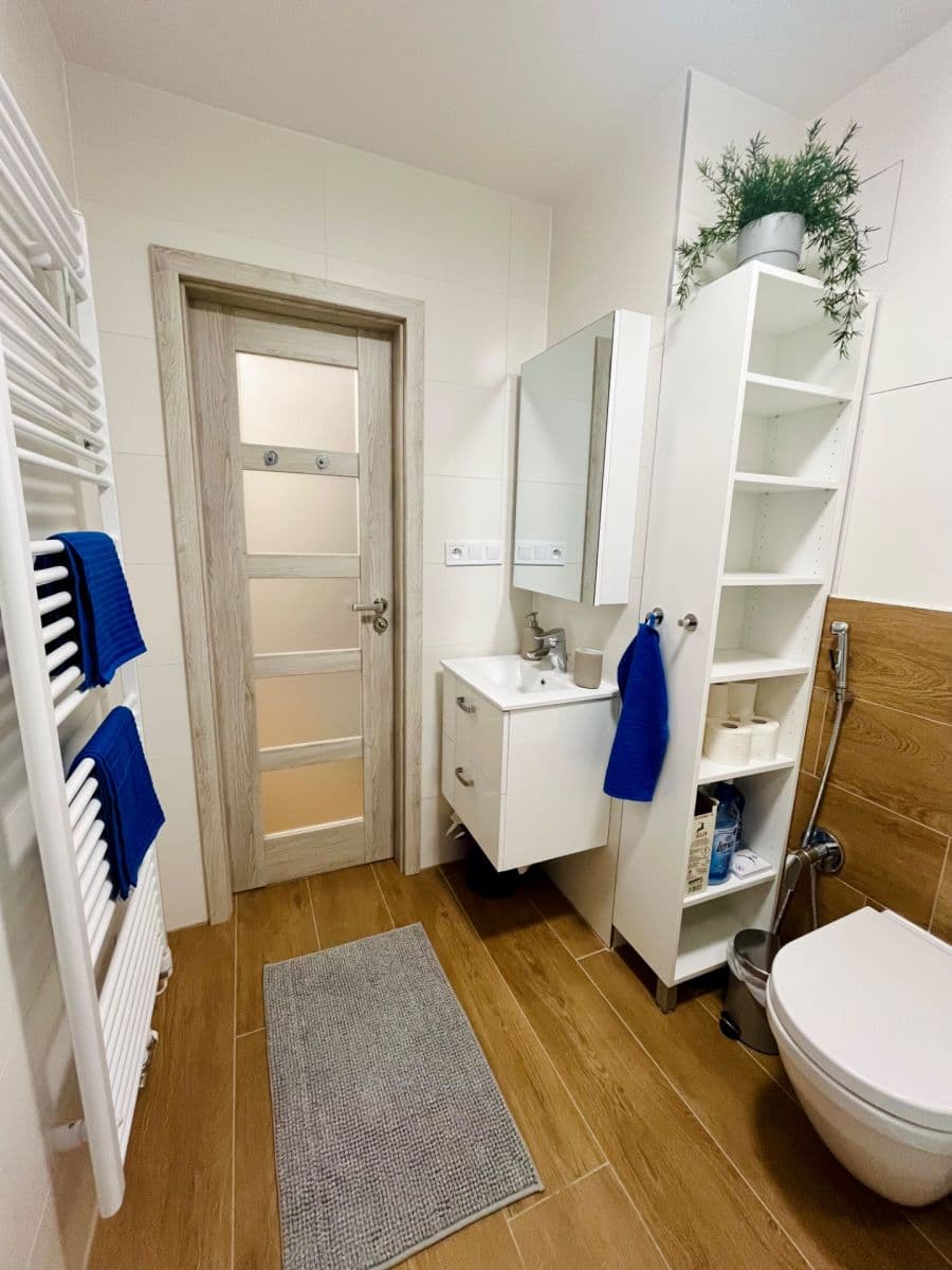 Prodej bytu 1+kk 34 m², Bajkalská, Praha, Praha Prodej bytu 1+kk 34 m², Bajkalská, Praha, Praha