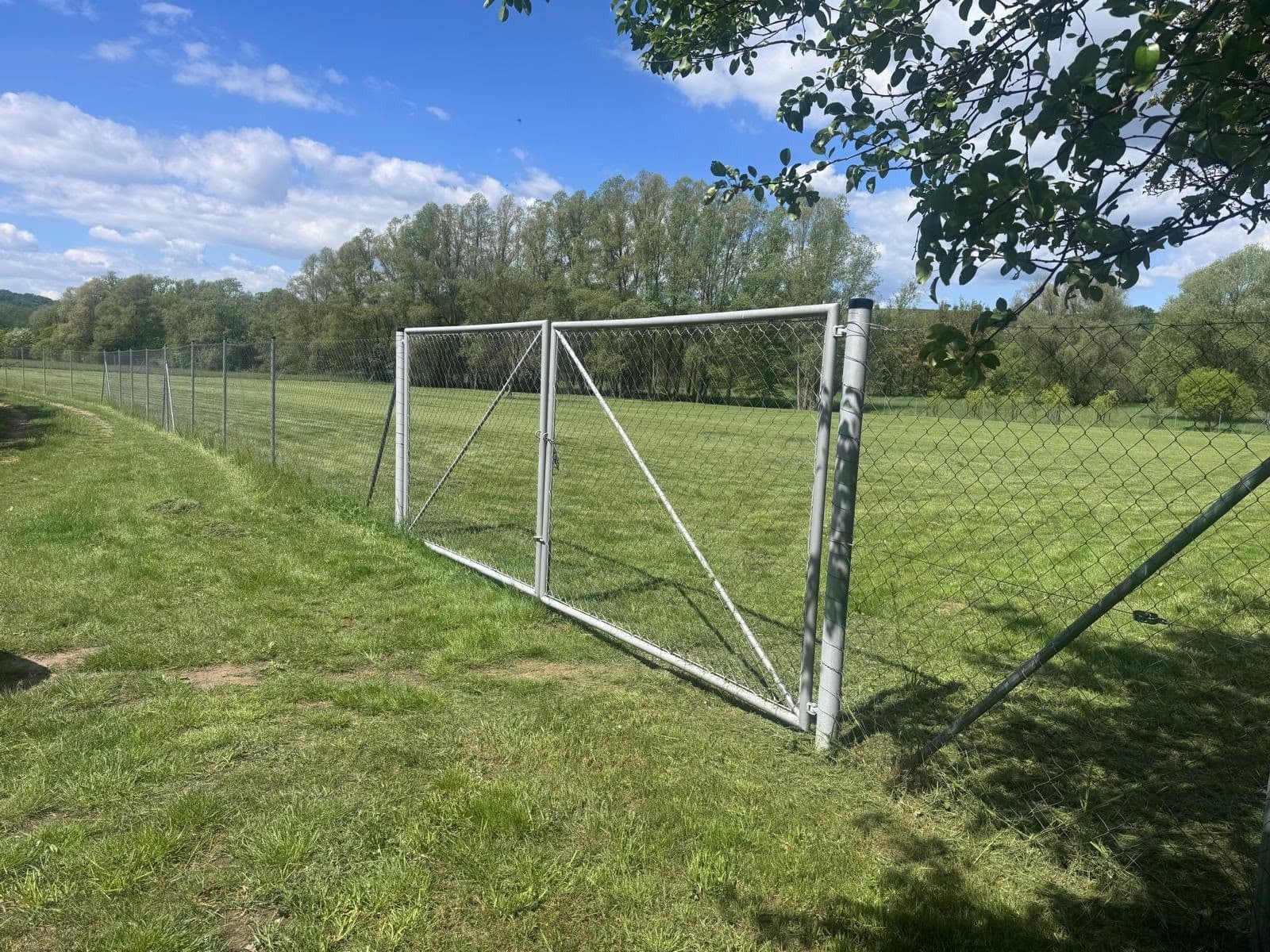 Prodej pozemku 1.385 m², Řehlovice, Ústecký kraj Prodej pozemku 1.385 m², Řehlovice, Ústecký kraj