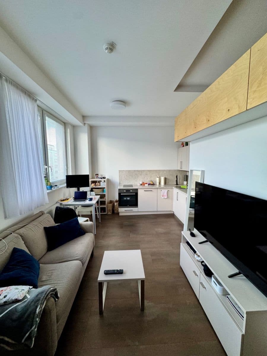 Pronájem bytu 1+kk 32 m², Geologická, Praha, Praha Pronájem bytu 1+kk 32 m², Geologická, Praha, Praha