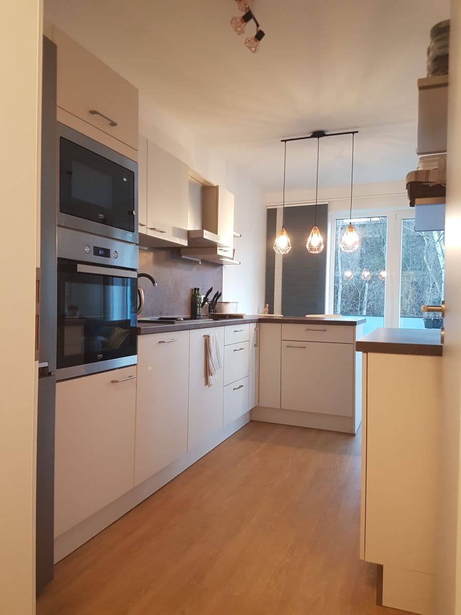 Pronájem bytu 2+kk 47 m², U Elektrárny, Vrané nad Vltavou, Středočeský kraj Pronájem bytu 2+kk 47 m², U Elektrárny, Vrané nad Vltavou, Středočeský kraj