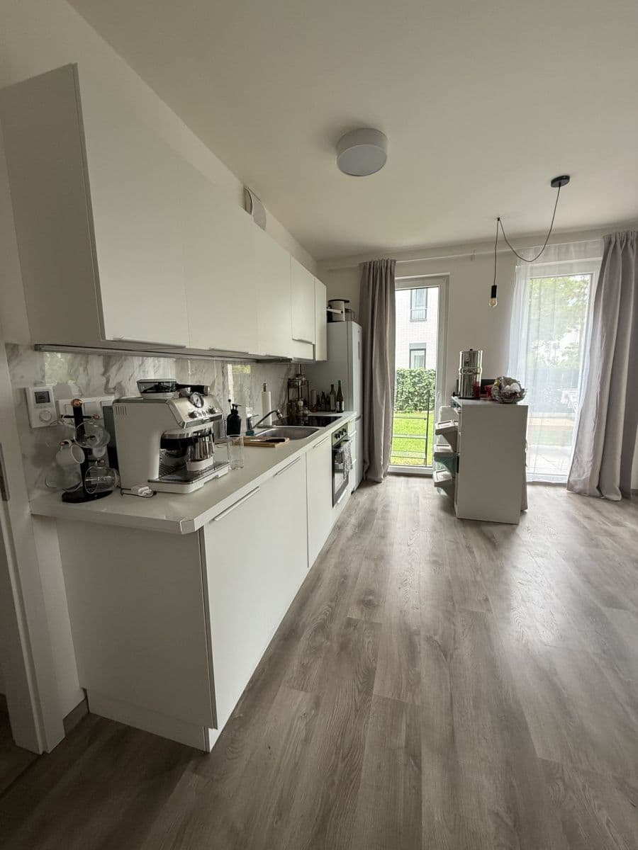 Pronájem bytu 2+kk 52 m², K Cukrovaru, Odolena Voda, Středočeský kraj Pronájem bytu 2+kk 52 m², K Cukrovaru, Odolena Voda, Středočeský kraj
