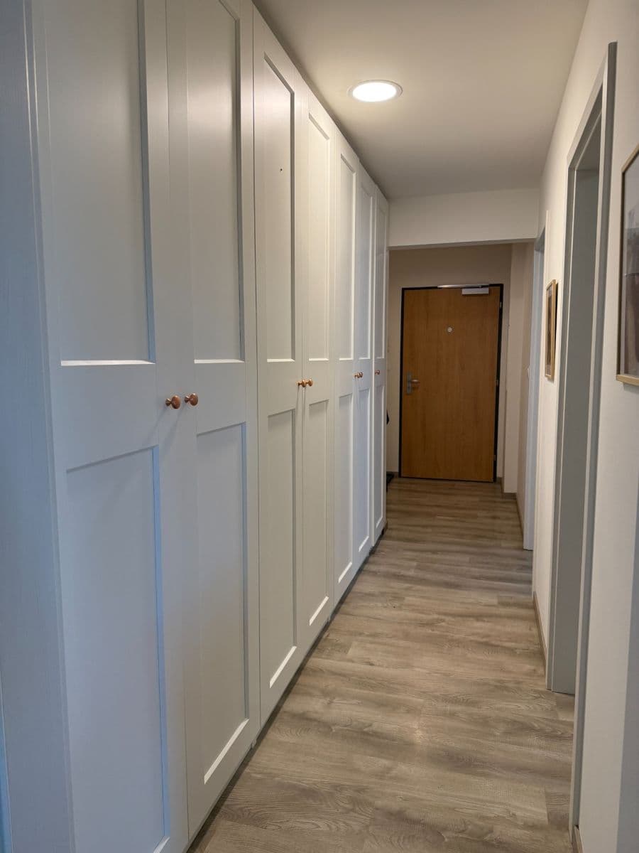 Pronájem bytu 2+kk 52 m², K Cukrovaru, Odolena Voda, Středočeský kraj Pronájem bytu 2+kk 52 m², K Cukrovaru, Odolena Voda, Středočeský kraj