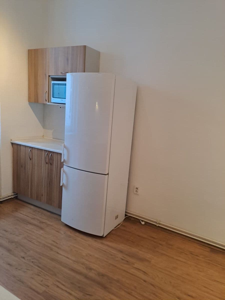 Pronájem bytu 2+1 53 m², Sokolovská, Praha, Praha Pronájem bytu 2+1 53 m², Sokolovská, Praha, Praha