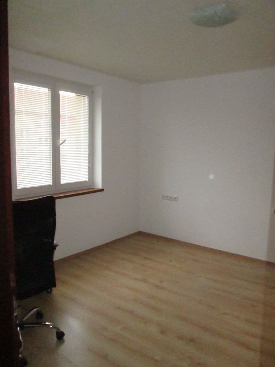 Prodej bytu 3+1 56 m², I. Olbrachta, Hodonín, Jihomoravský kraj Prodej bytu 3+1 56 m², I. Olbrachta, Hodonín, Jihomoravský kraj