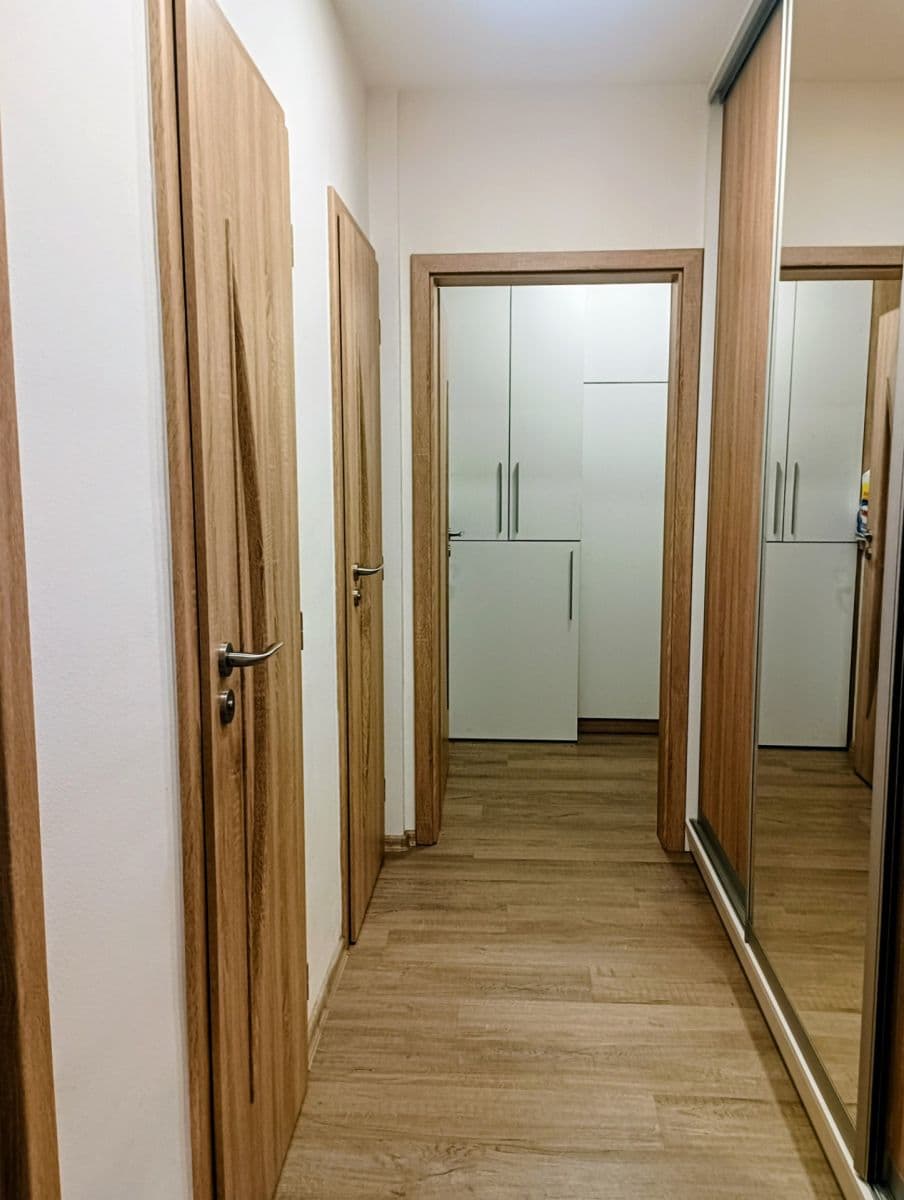 Prodej bytu 3+kk 55 m², Karafiátová, Olomouc, Olomoucký kraj Prodej bytu 3+kk 55 m², Karafiátová, Olomouc, Olomoucký kraj