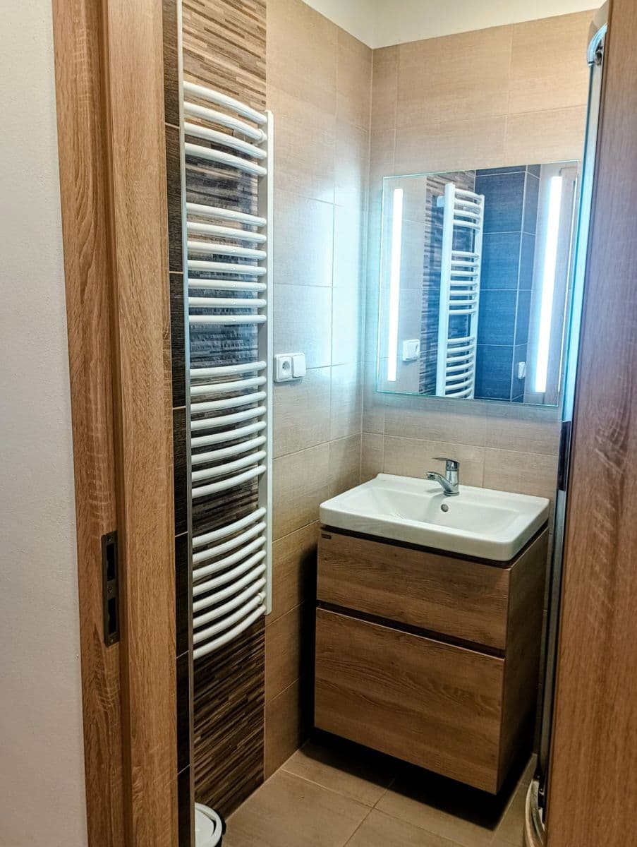 Prodej bytu 3+kk 55 m², Karafiátová, Olomouc, Olomoucký kraj Prodej bytu 3+kk 55 m², Karafiátová, Olomouc, Olomoucký kraj