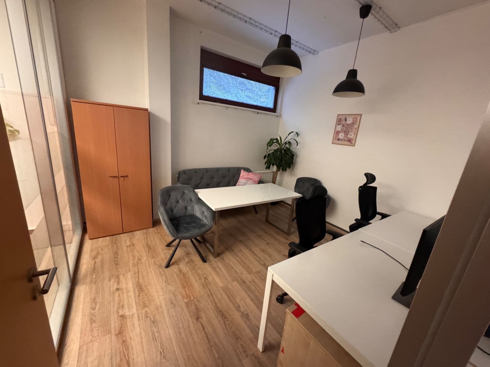 Pronájem kanceláře 95 m², Pod Děkankou, Praha, Praha Pronájem kanceláře 95 m², Pod Děkankou, Praha, Praha