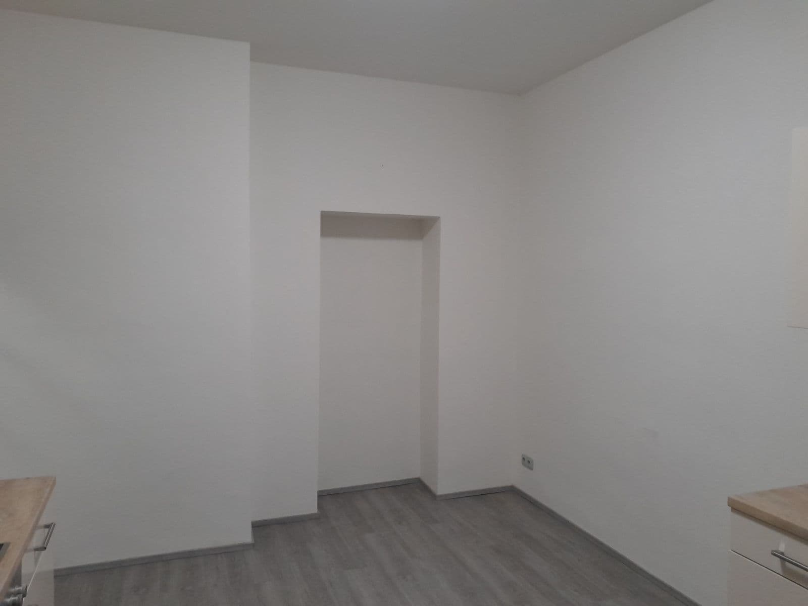 Pronájem bytu 2+1 64 m², Viktora Huga, Praha, Praha Pronájem bytu 2+1 64 m², Viktora Huga, Praha, Praha