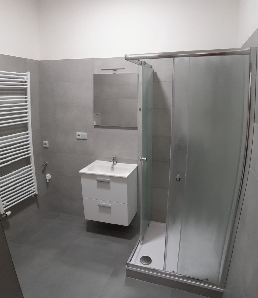 Pronájem bytu 2+1 64 m², Viktora Huga, Praha, Praha Pronájem bytu 2+1 64 m², Viktora Huga, Praha, Praha