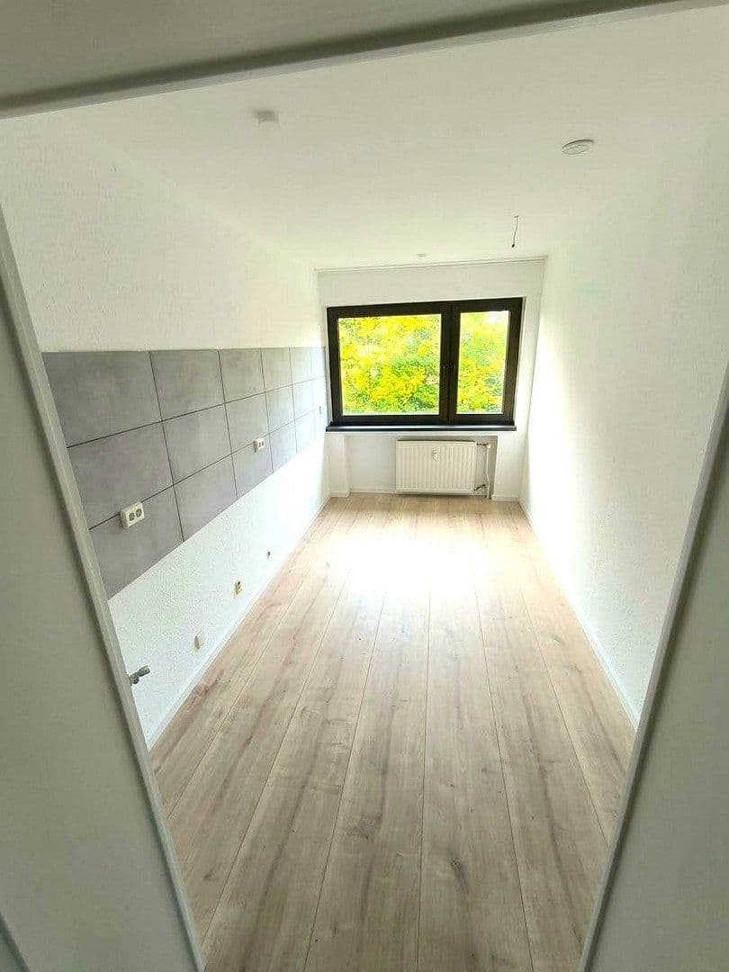 Prodej bytu 3+1 85 m², Schlehenweg 1, Wegberg, Severní Porýní-Vestfálsko Prodej bytu 3+1 85 m², Schlehenweg 1, Wegberg, Severní Porýní-Vestfálsko