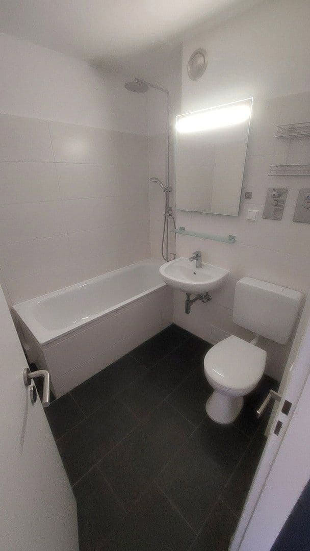 Prodej bytu 2+1 47 m², Am Ihmeufer 5, Hannover, Dolní Sasko Prodej bytu 2+1 47 m², Am Ihmeufer 5, Hannover, Dolní Sasko