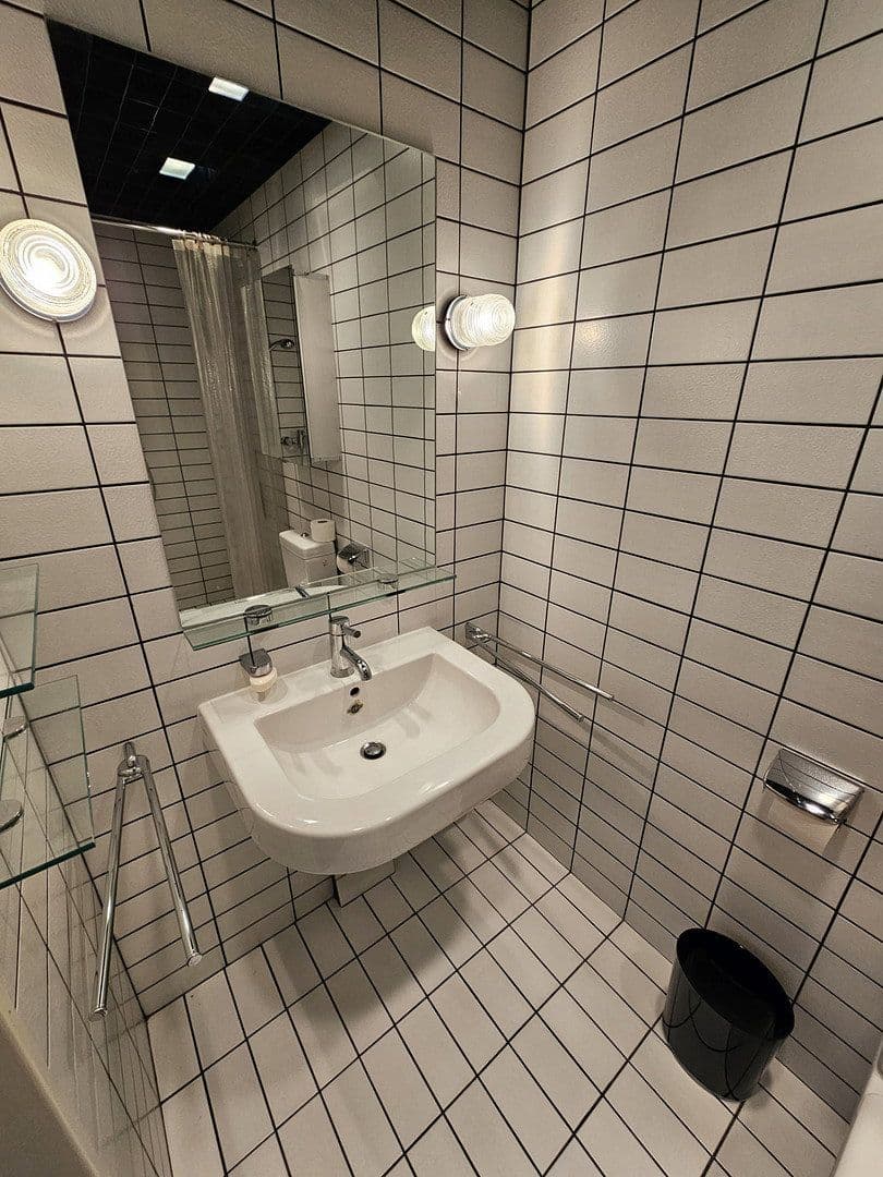 Prodej bytu 2+1 59 m², Handjerystraße 49, Berlin, Berlín Prodej bytu 2+1 59 m², Handjerystraße 49, Berlin, Berlín