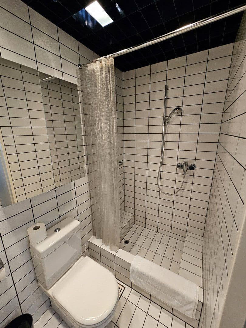 Prodej bytu 2+1 59 m², Handjerystraße 49, Berlin, Berlín Prodej bytu 2+1 59 m², Handjerystraße 49, Berlin, Berlín