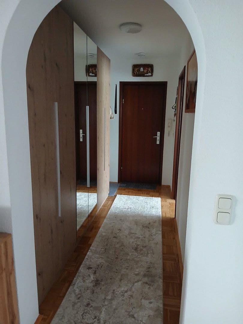 Prodej bytu 3+1 85 m², Lindenstraße 20, Holzkirchen, Bavorsko Prodej bytu 3+1 85 m², Lindenstraße 20, Holzkirchen, Bavorsko