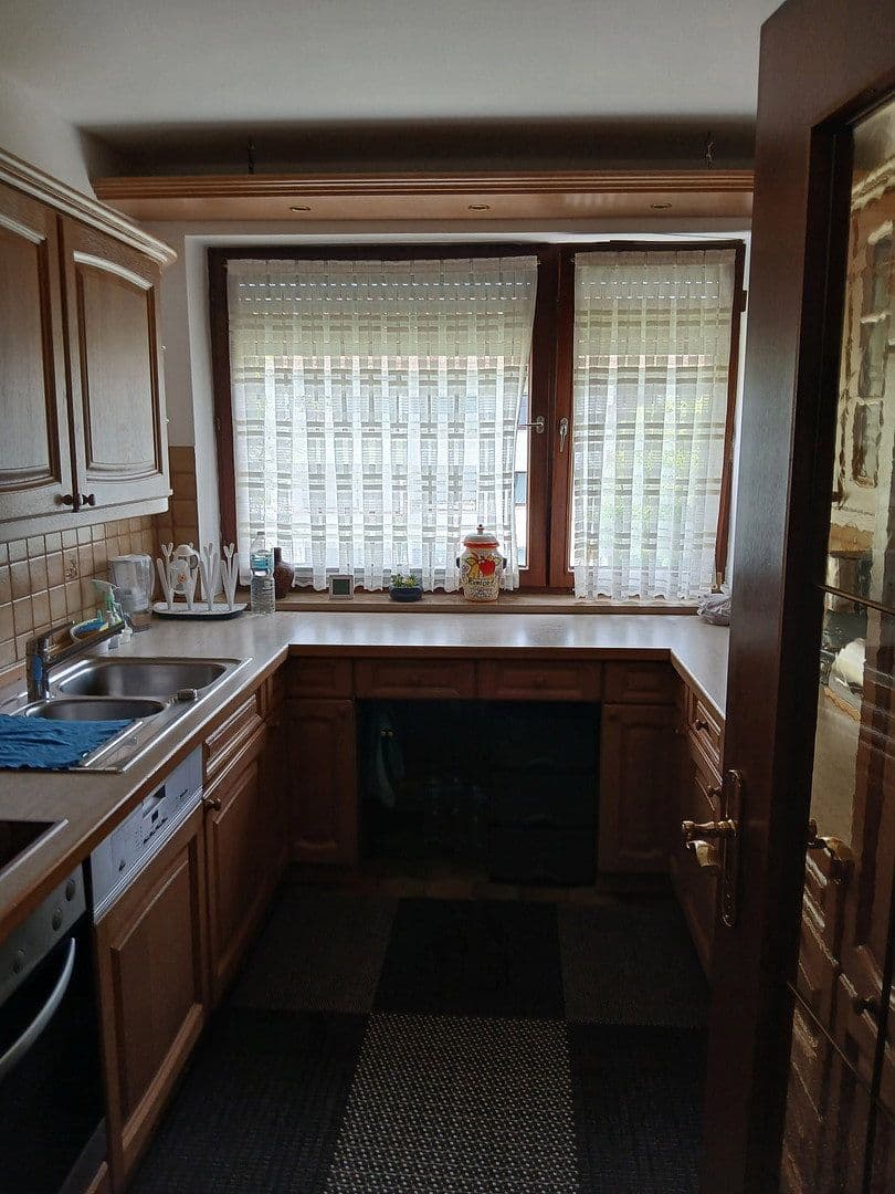 Prodej bytu 3+1 85 m², Lindenstraße 20, Holzkirchen, Bavorsko Prodej bytu 3+1 85 m², Lindenstraße 20, Holzkirchen, Bavorsko