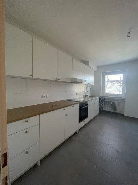Pronájem bytu 2+1 77 m², Feldstr. 1, Meerbusch, Severní Porýní-Vestfálsko Pronájem bytu 2+1 77 m², Feldstr. 1, Meerbusch, Severní Porýní-Vestfálsko