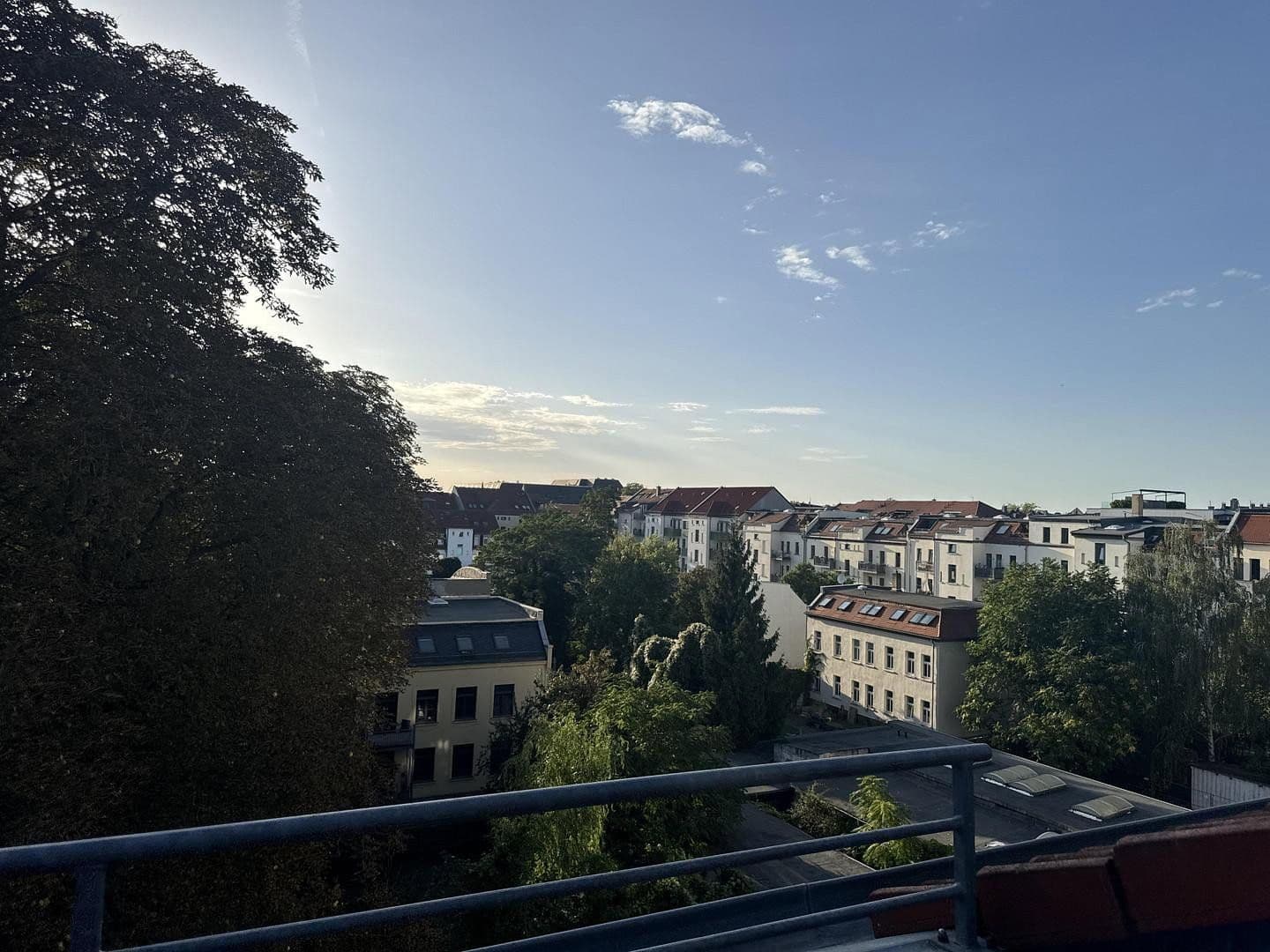 Prodej bytu 4+1 94 m², Lößnigerstraße 50, Leipzig, Sasko Prodej bytu 4+1 94 m², Lößnigerstraße 50, Leipzig, Sasko