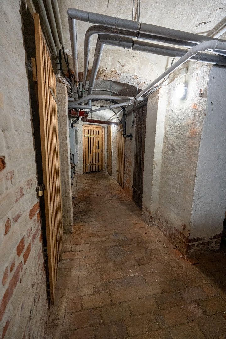 Prodej bytu 4+1 94 m², Lößnigerstraße 50, Leipzig, Sasko Prodej bytu 4+1 94 m², Lößnigerstraße 50, Leipzig, Sasko