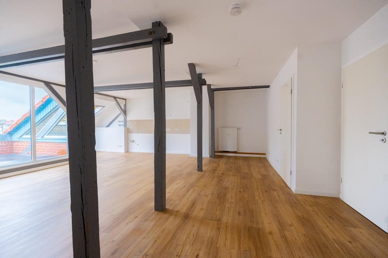 Prodej bytu 4+1 94 m², Lößnigerstraße 50, Leipzig, Sasko Prodej bytu 4+1 94 m², Lößnigerstraße 50, Leipzig, Sasko