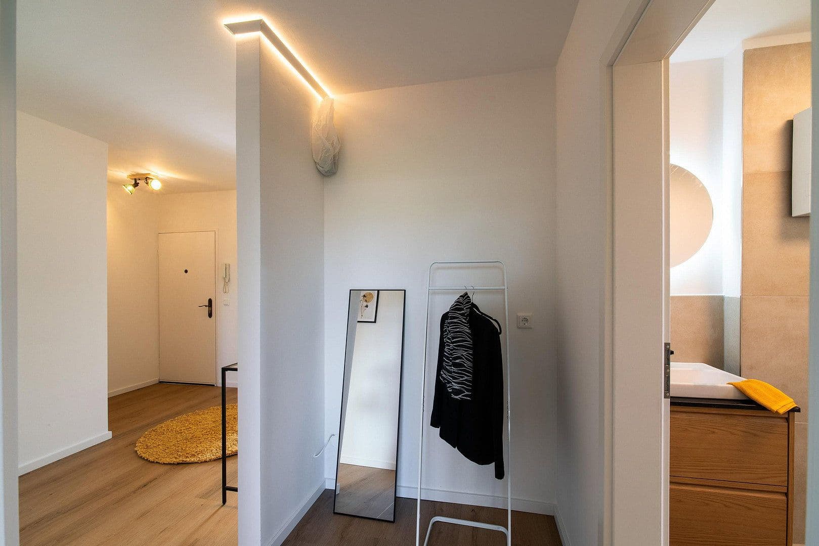Prodej bytu 2+kk 82 m², Straubinger Straße 48, Duisburg, Severní Porýní-Vestfálsko Prodej bytu 2+kk 82 m², Straubinger Straße 48, Duisburg, Severní Porýní-Vestfálsko