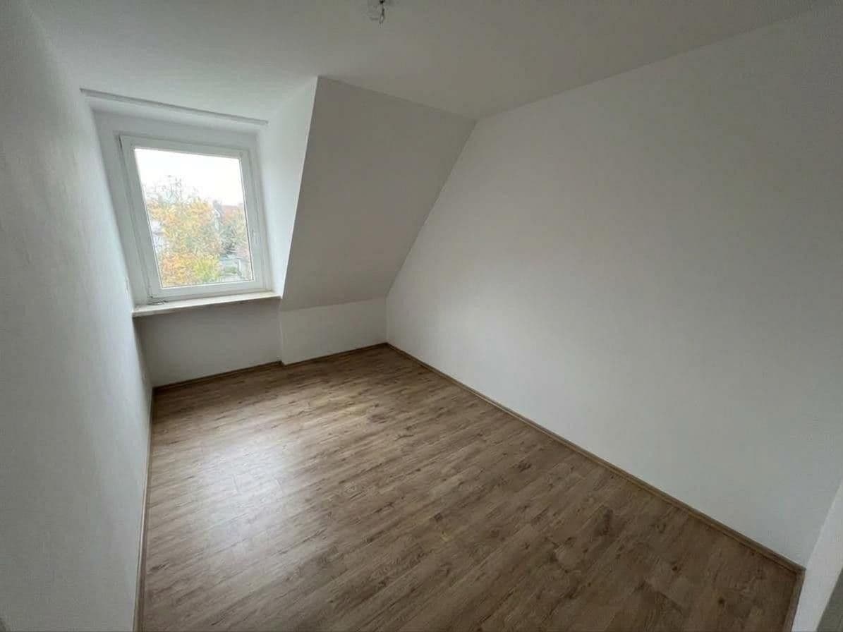 Pronájem bytu 2+1 53 m², Wuppertal, Severní Porýní-Vestfálsko Pronájem bytu 2+1 53 m², Wuppertal, Severní Porýní-Vestfálsko