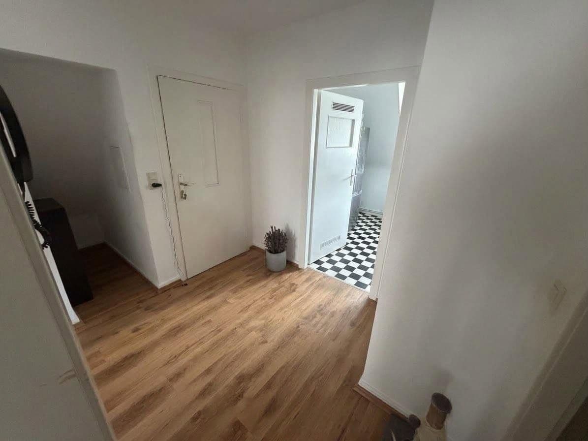 Pronájem bytu 2+1 53 m², Wuppertal, Severní Porýní-Vestfálsko Pronájem bytu 2+1 53 m², Wuppertal, Severní Porýní-Vestfálsko