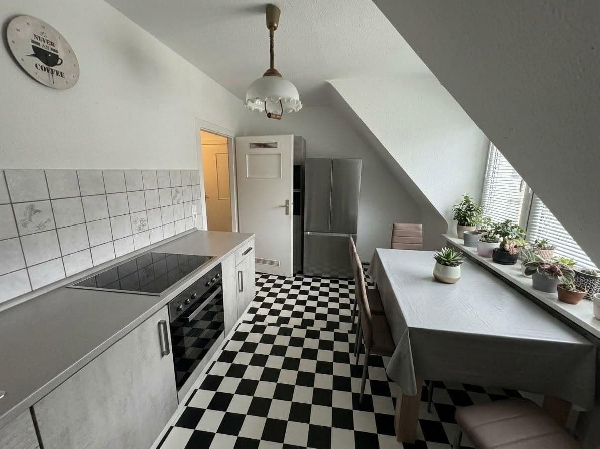 Pronájem bytu 2+1 53 m², Wuppertal, Severní Porýní-Vestfálsko Pronájem bytu 2+1 53 m², Wuppertal, Severní Porýní-Vestfálsko