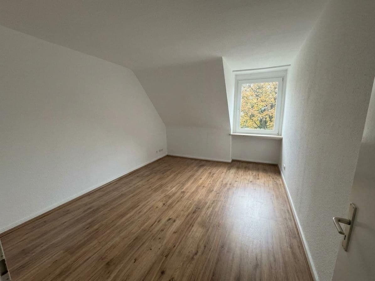Pronájem bytu 2+1 53 m², Wuppertal, Severní Porýní-Vestfálsko Pronájem bytu 2+1 53 m², Wuppertal, Severní Porýní-Vestfálsko