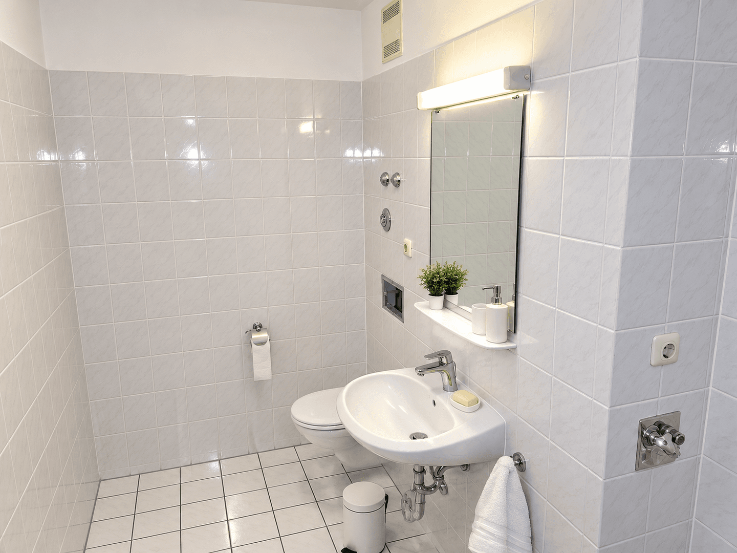 Pronájem bytu 3+1 81 m², Landsbergerstraße 37, Germering, Bavorsko Pronájem bytu 3+1 81 m², Landsbergerstraße 37, Germering, Bavorsko