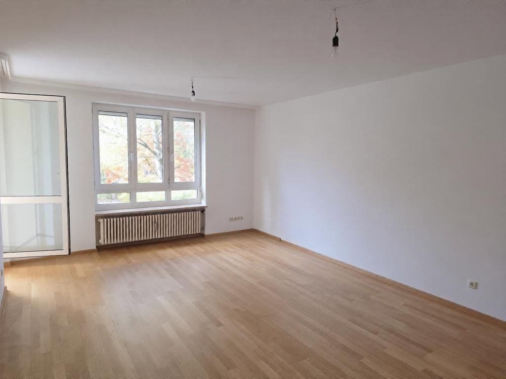 Pronájem bytu 3+1 81 m², Landsbergerstraße 37, Germering, Bavorsko Pronájem bytu 3+1 81 m², Landsbergerstraße 37, Germering, Bavorsko