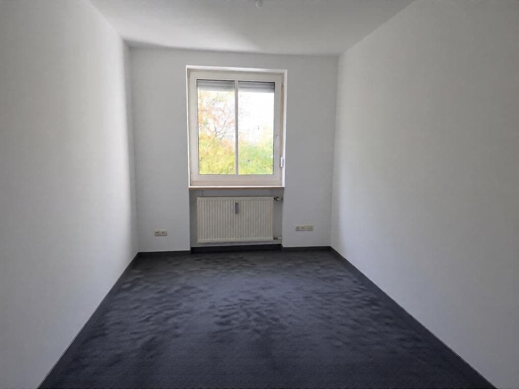Pronájem bytu 3+1 81 m², Landsbergerstraße 37, Germering, Bavorsko Pronájem bytu 3+1 81 m², Landsbergerstraße 37, Germering, Bavorsko